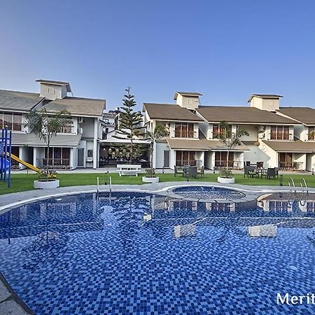 Meritas Adore Resort Lonavala Exterior foto